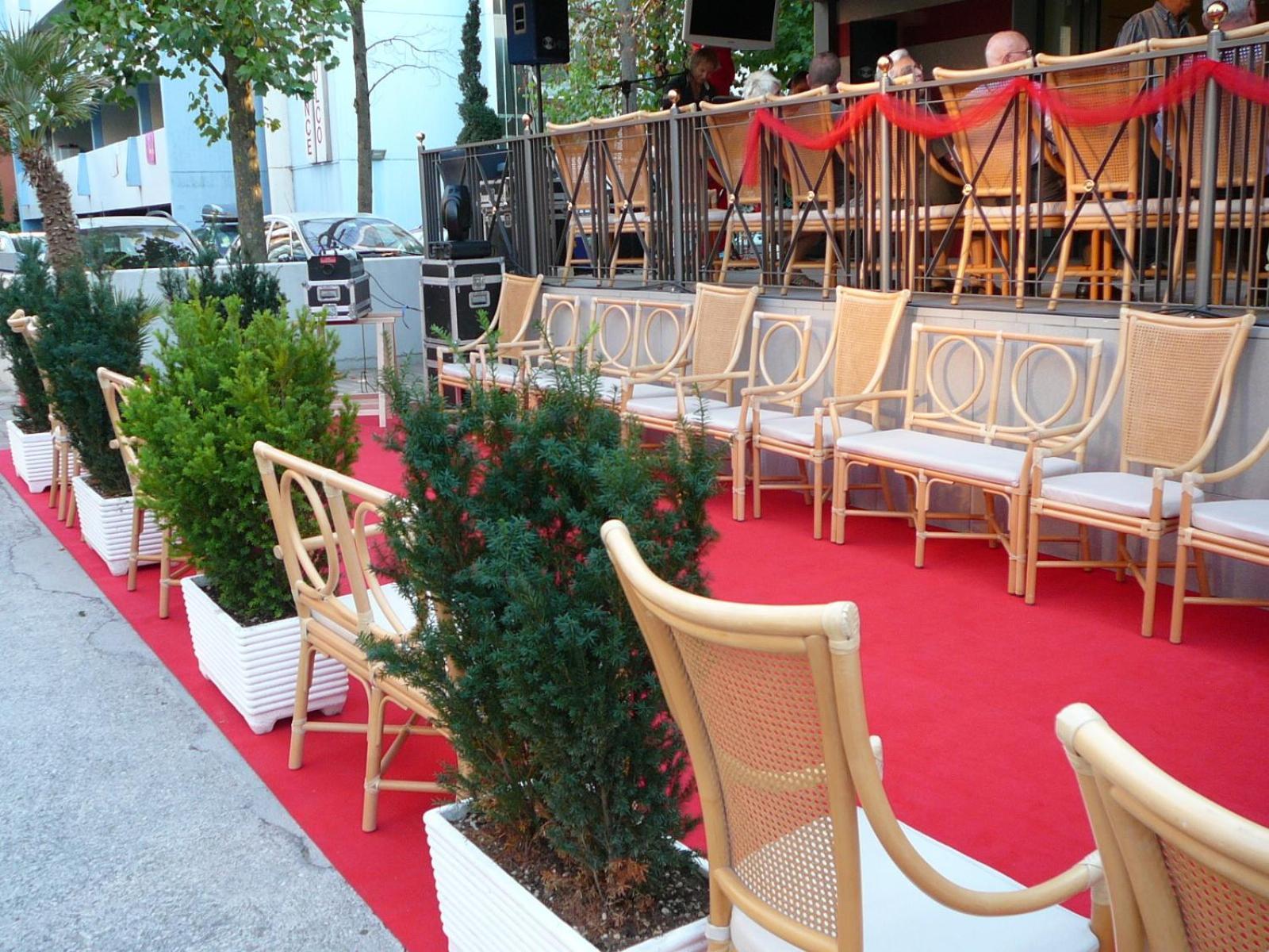 Hotel Villa Angelina Бибионе Экстерьер фото