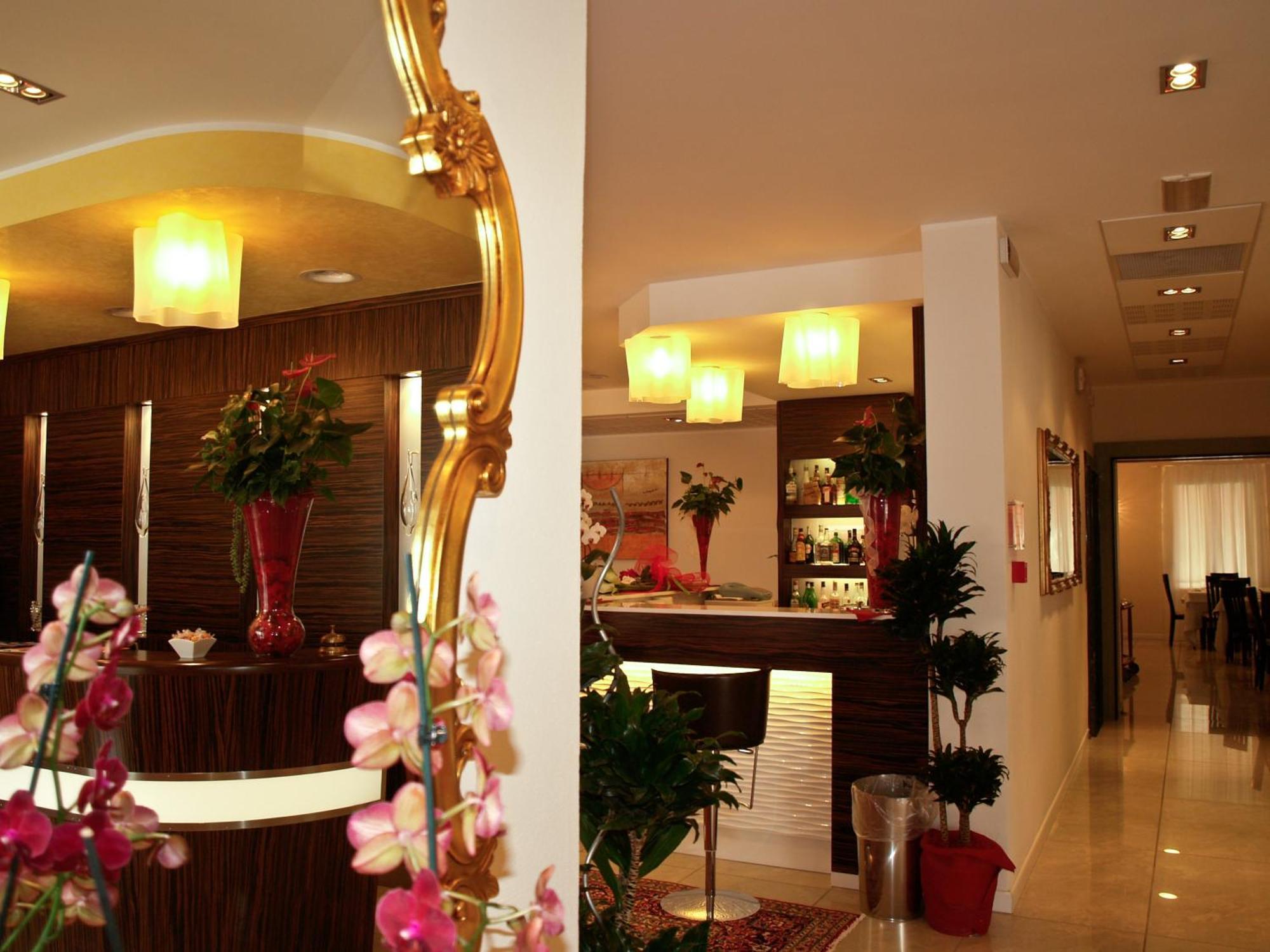 Hotel Villa Angelina Бибионе Экстерьер фото