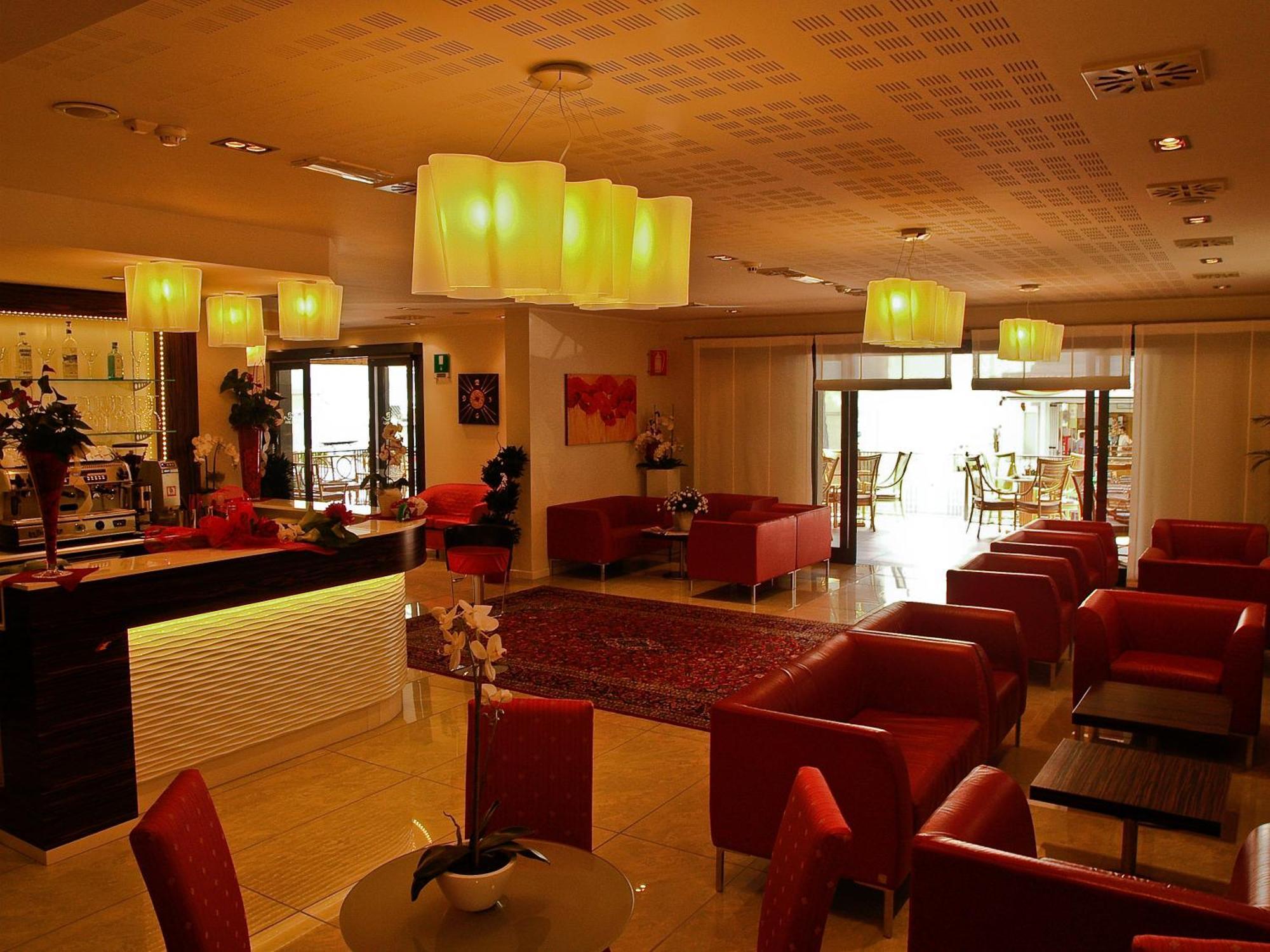 Hotel Villa Angelina Бибионе Экстерьер фото