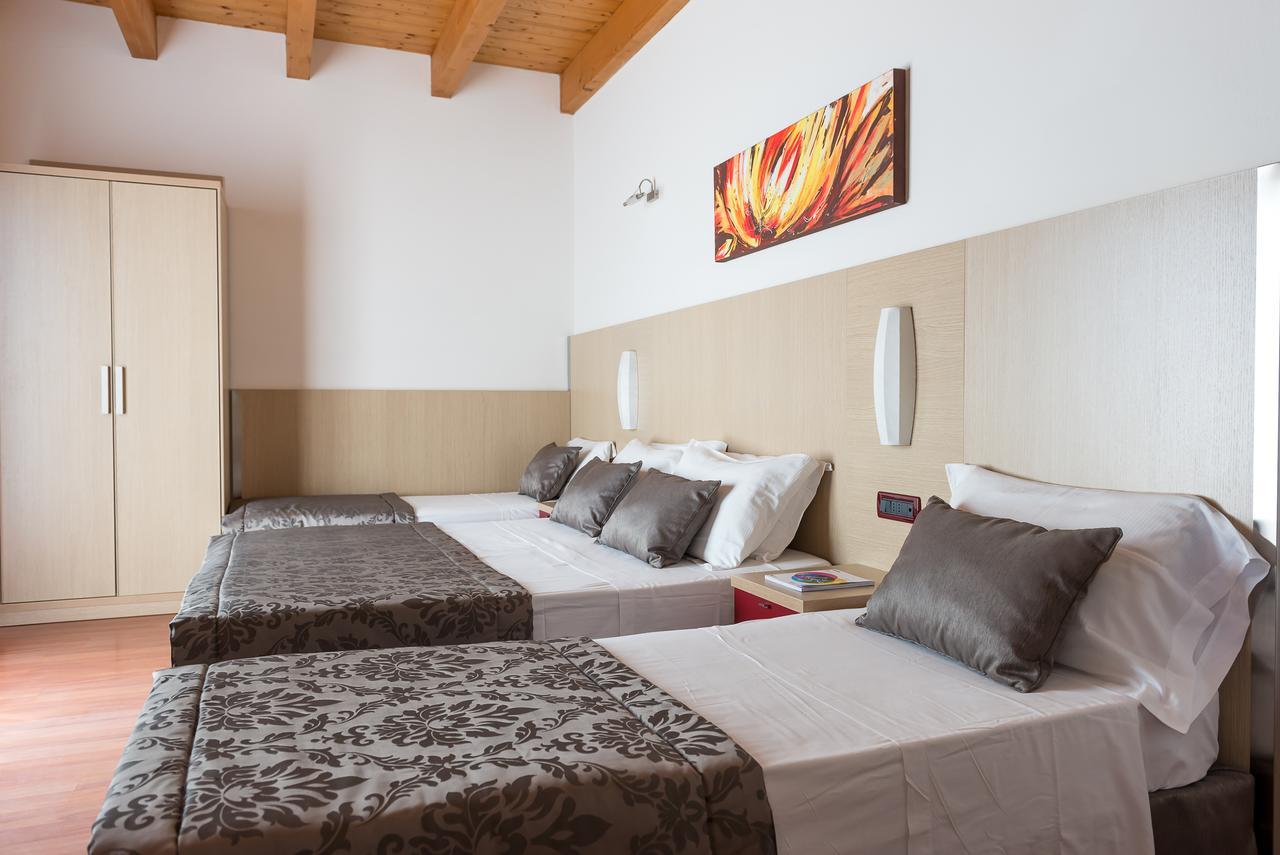 Hotel Villa Angelina Бибионе Экстерьер фото