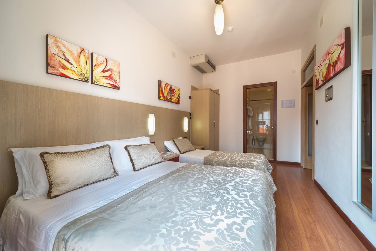 Hotel Villa Angelina Бибионе Экстерьер фото